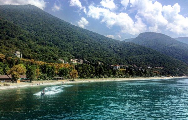 Абхазия за 4 дня: Шлыпра, водопады, города-призраки и море (свободный день)